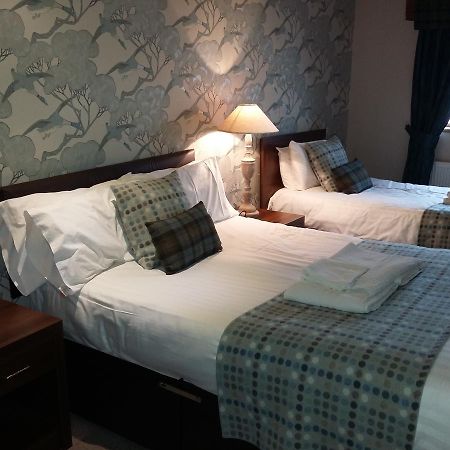 The Huntsman Inn 霍姆弗斯 外观 照片