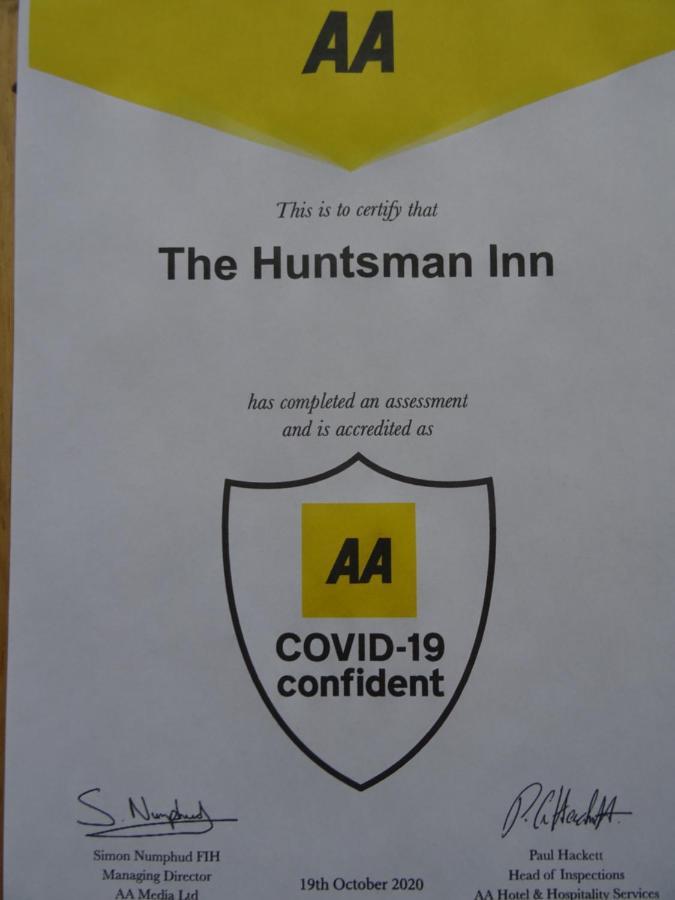 The Huntsman Inn 霍姆弗斯 外观 照片