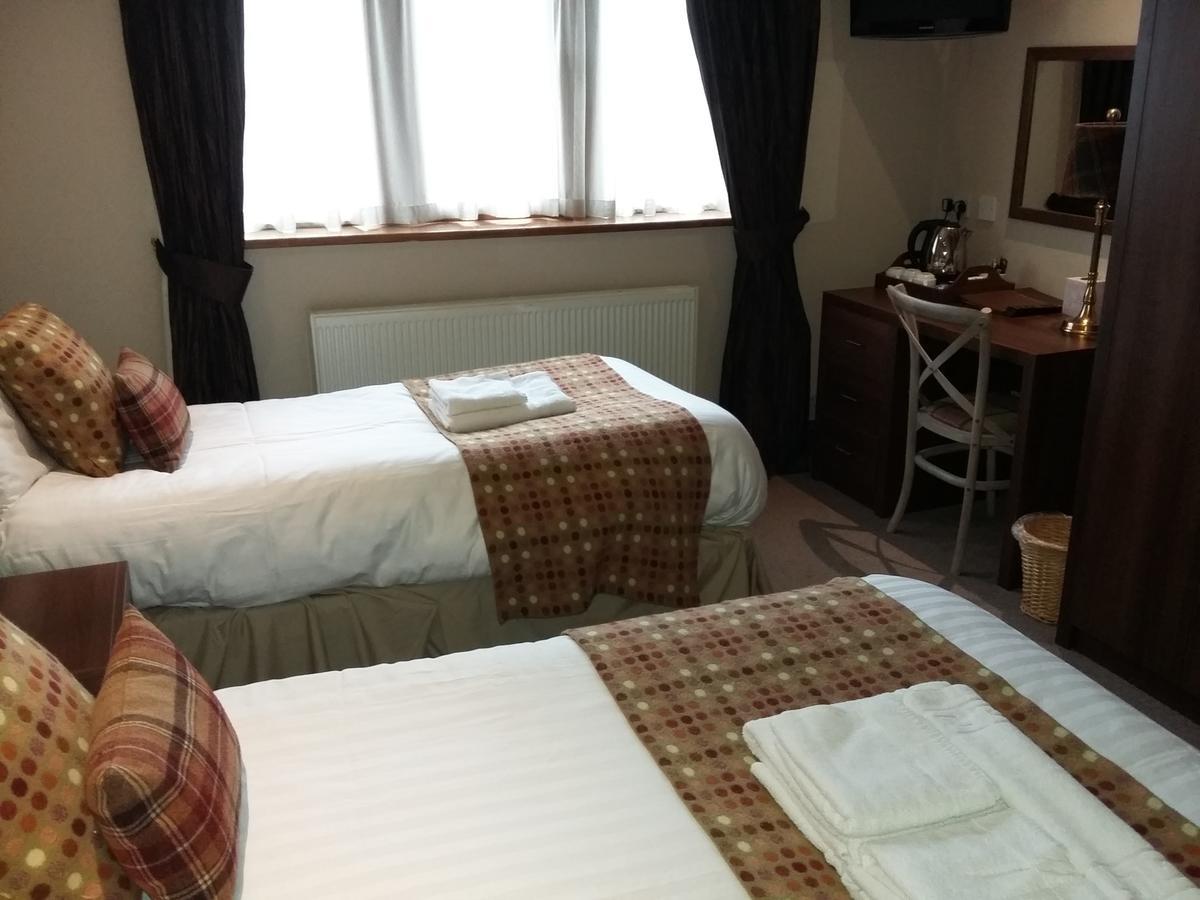 The Huntsman Inn 霍姆弗斯 外观 照片